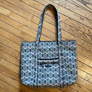 Vera Bradley Vera Tote Bag Paislwy Stripes